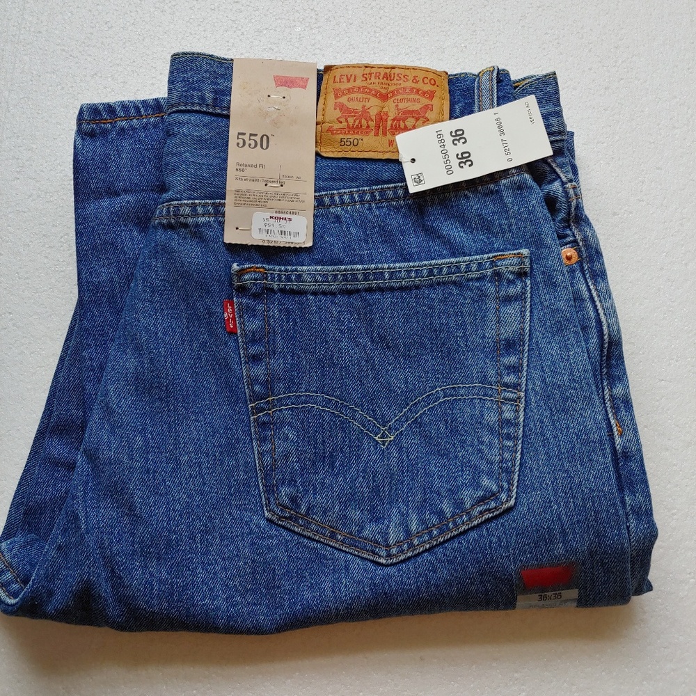 Levi jeans